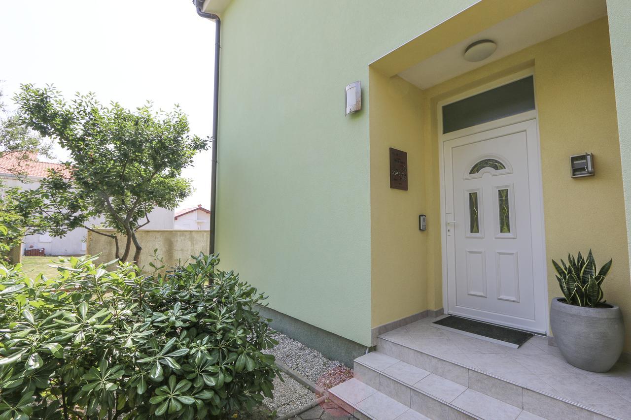 Apartment Baska Mit Poolarea - Krk, Kroatien エクステリア 写真